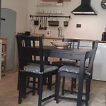 Casa Corte - Le Bouganville Гостевой дом Лучера