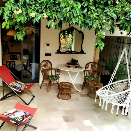 Pensión Casa Corte - Le Bouganville Lucera