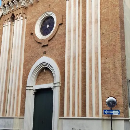 Casa Corte - Le Bouganville Penzion Lucera